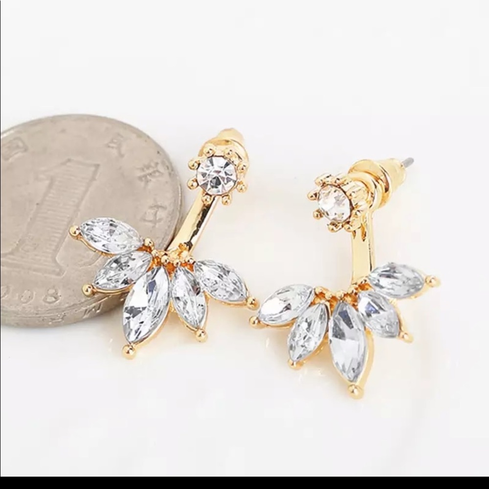 Behind the ear flower pedal earrings